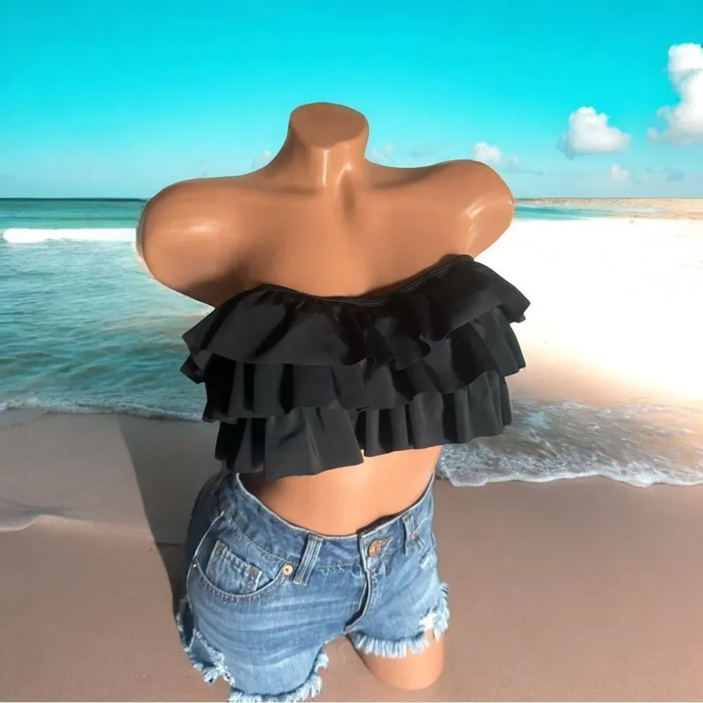 Swimsuits For All l Strapless, Ruffled Bikini Top l Double Hook Back l 18 l EUC